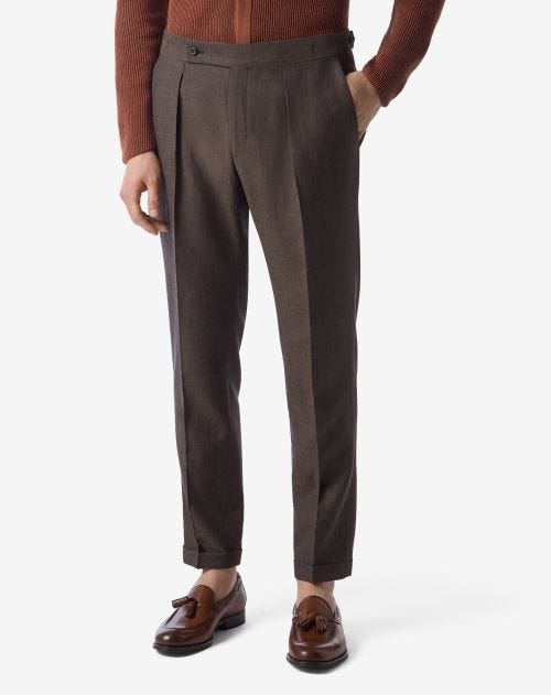 Pantaloni marroni con 2 pince in lana e lino